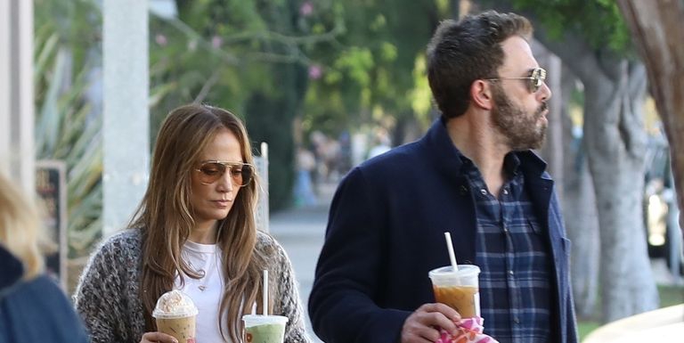 Ben Affleck Menjadikan Jennifer Lopez menjadi Gadis ‘Dunkin Donuts’
