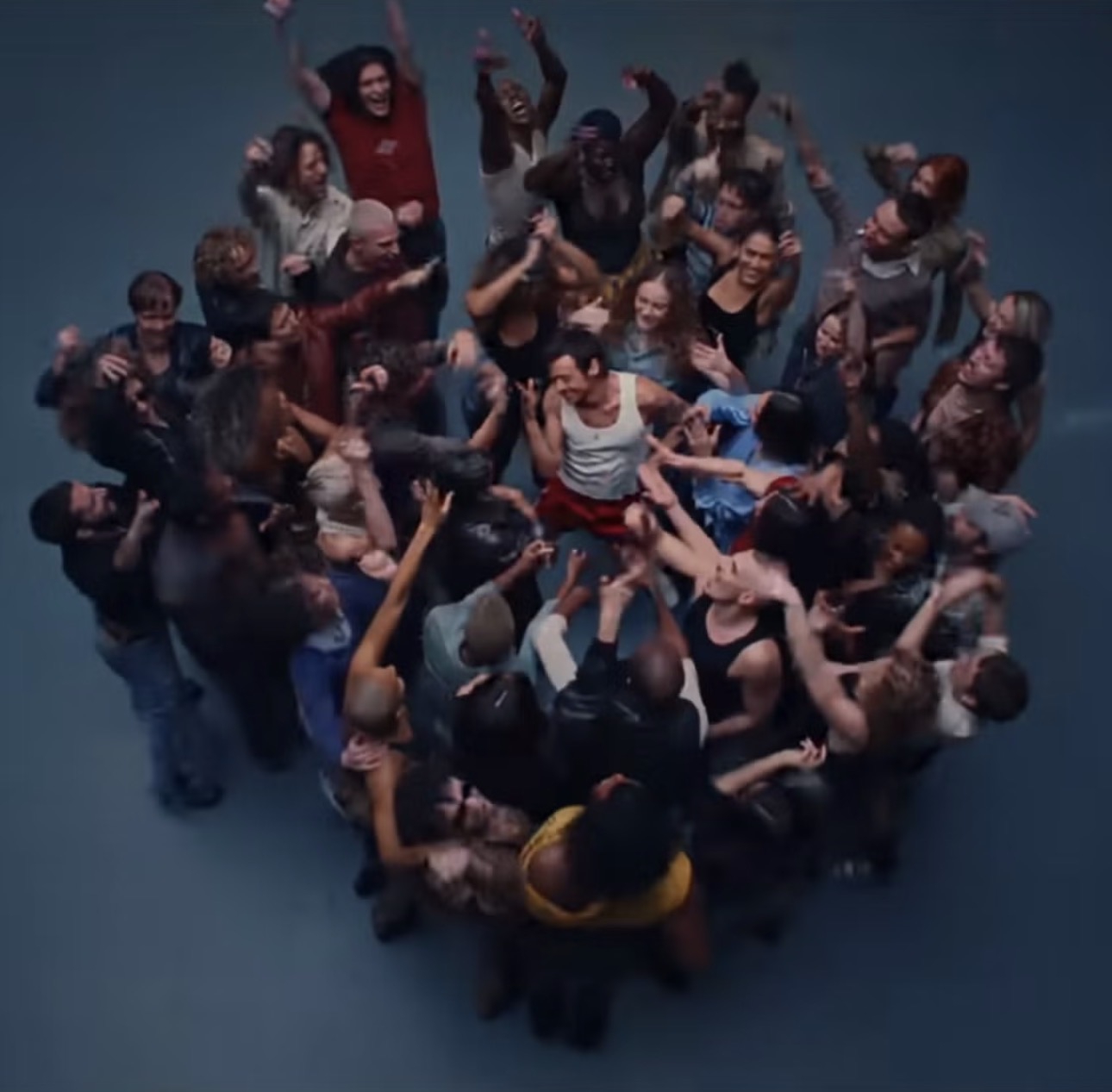 Harry Styles Menghidupkan Kembali Tren Flash Mob