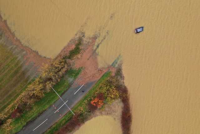 Kebanjiran di Bardney, dekat Lincoln di Britania Raya, setelah hulu Barling Eau rusak pada 15 November 2019