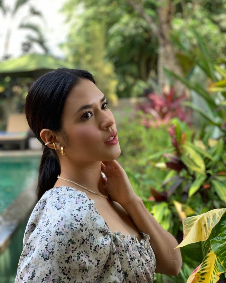 Intip Kolaborasi Makeup Terbaru Raisa x SASC
