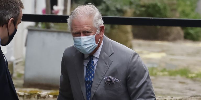 Pangeran Charles Jenguk Sang Ayah, Pangeran Philip, di Rumah Sakit King Edward VII London