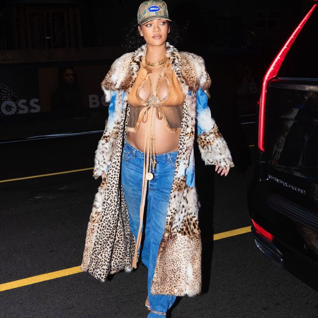 Rihanna Memberikan Panduan Lengkap Inspirasi Gaya Berbusana Jika Sedang Hamil