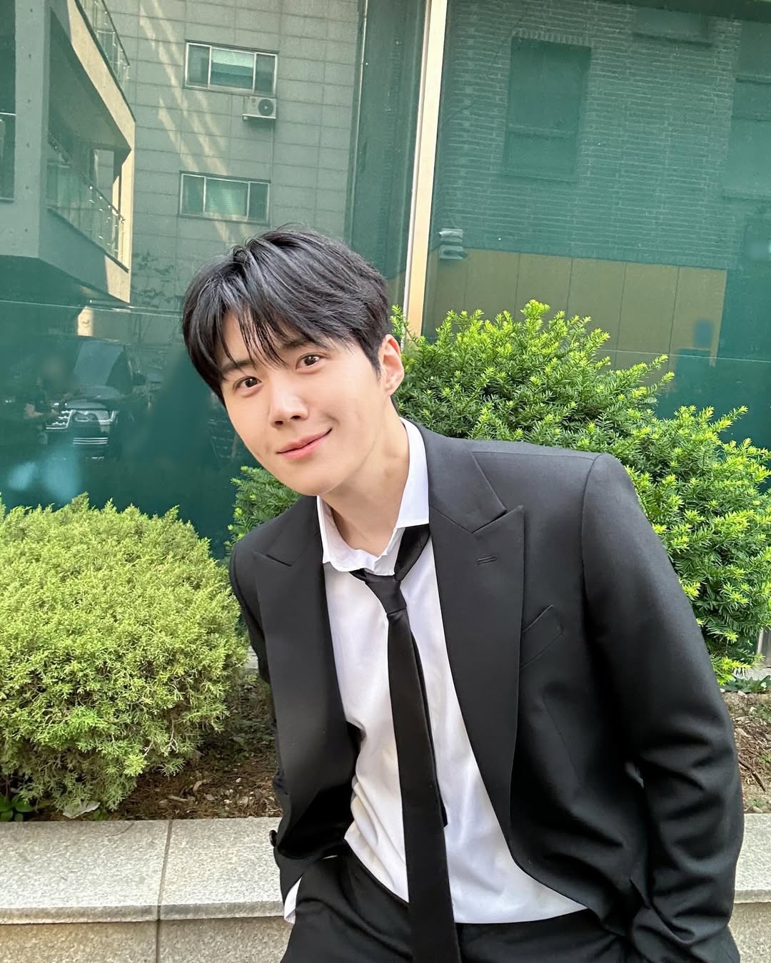 8 Film dan Acara TV Terbaik Kim Seon-ho