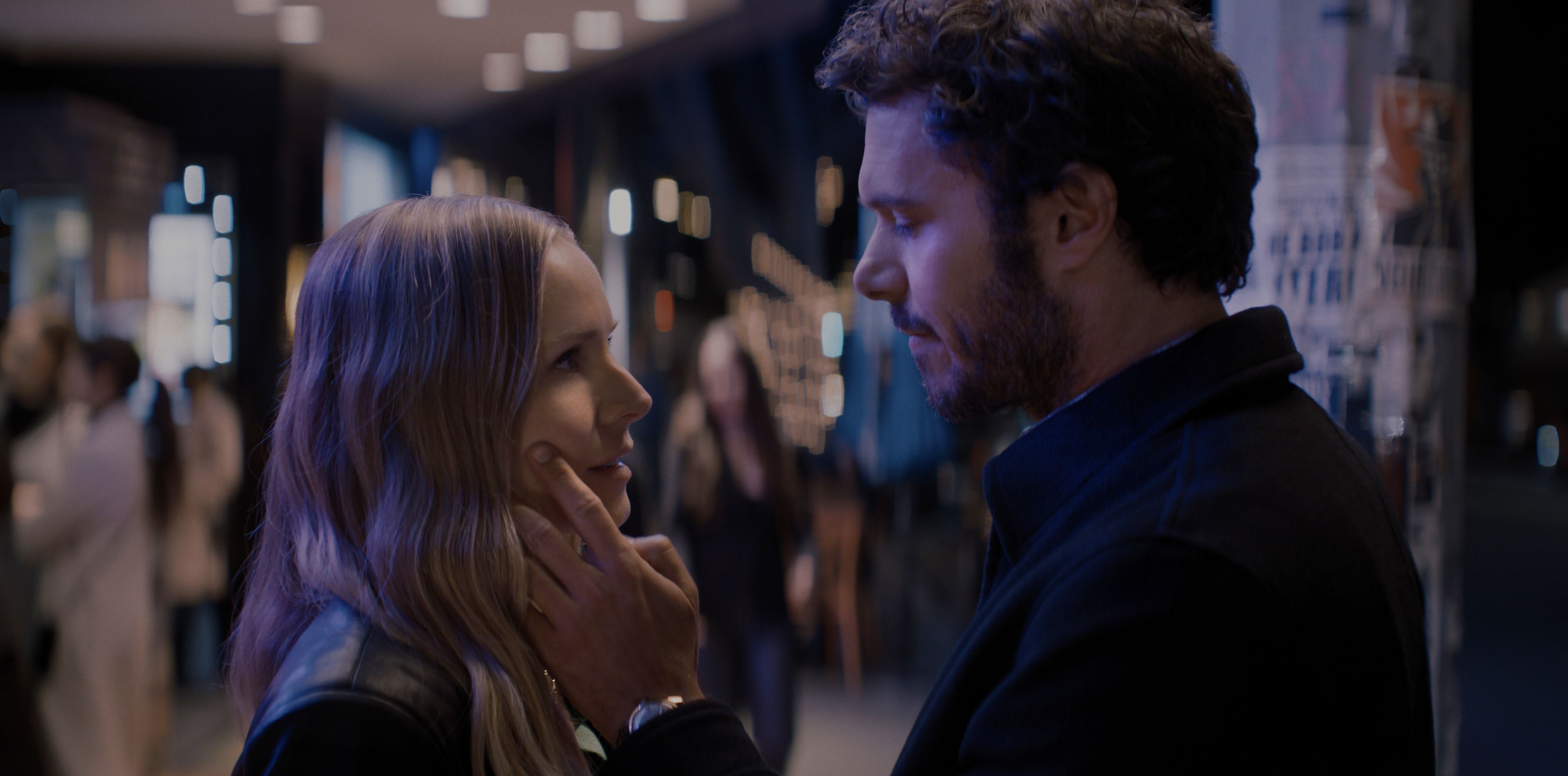 Kristen Bell dan Adam Brody Bersatu dalam Rom-Com Terbaik Tahun Ini