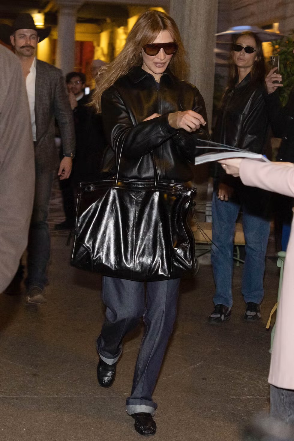 Bella Hadid di Milan Fashion Week 2026