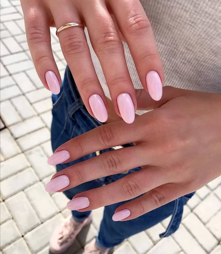 10 Desain Nail Art Cantik Elegan Pink untuk Tampil Menawan 