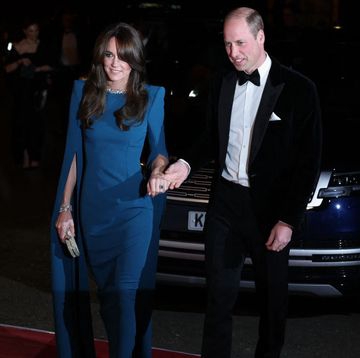 Putri Kate Tampil Anggun dalam Gaun Electric-Blue di Pertunjukan Tahunan Royal Variety