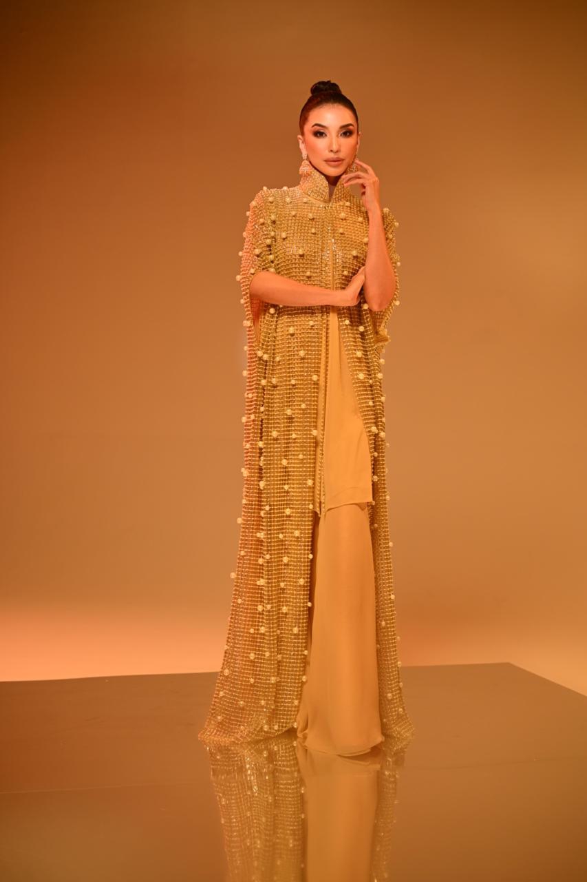 Manohara Odelia mengenakan Purissima oleh Ivan Gunawan