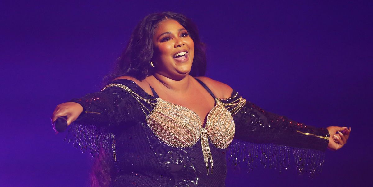 Penyanyi Lizzo Bikin Kepangan Rambut Sepanjang 13 Meter untuk Video Rumors
