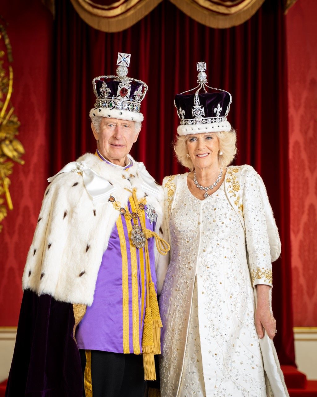 Potret Baru Raja Charles III dan Ratu Camilla Setelah Penobatan