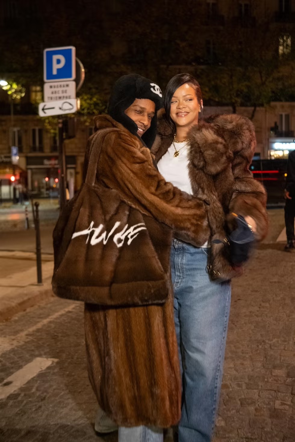 Rihanna dan A$AP Rocky Menjadi Pasangan Paling Manis dalam Sesi Kencan Terbaru