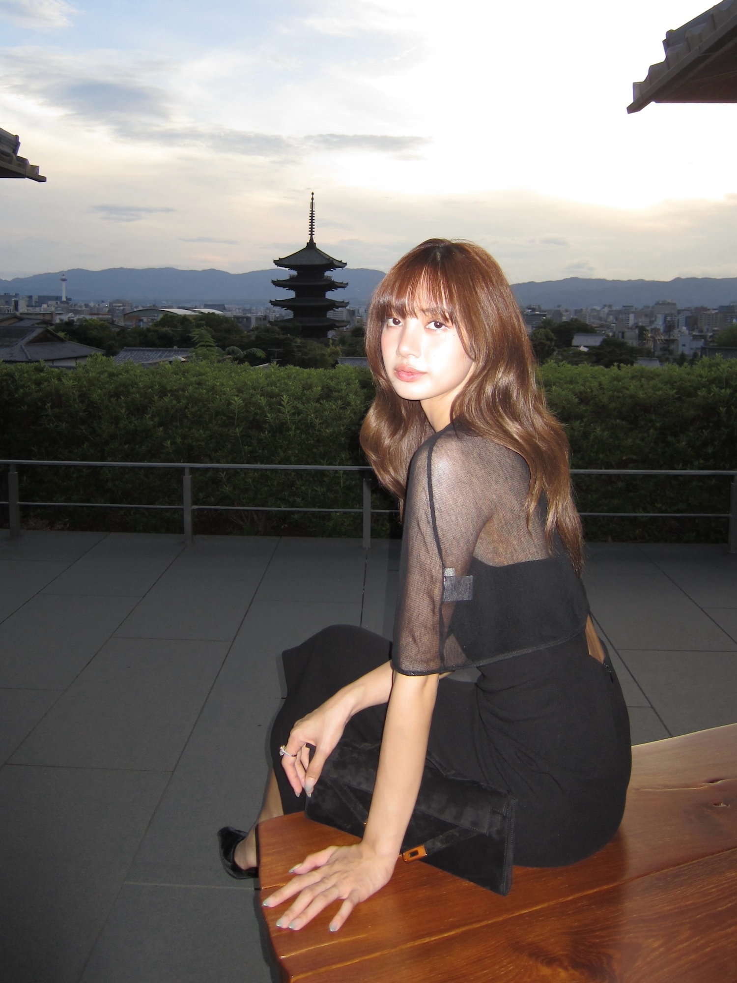 Poni Korea Wajah Bulat
