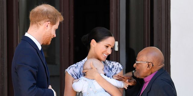 Pangeran Harry dan Meghan Markle Beri Penghormatan kepada Desmond Tutu