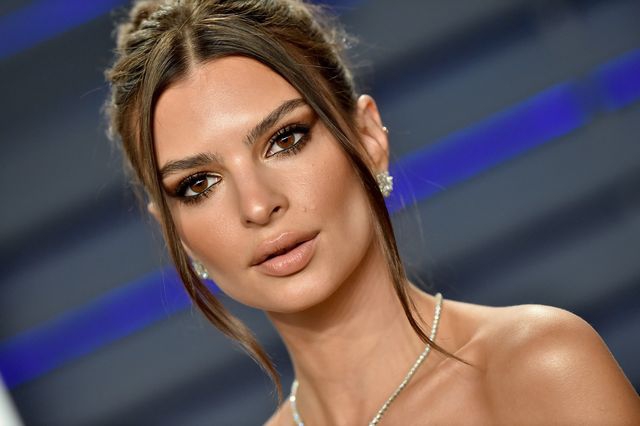 Emily Ratajkowski Katakan Bahwa Robin Thicke Melakukan Tindakan Pelecehan Pada Dirinya di Set Video