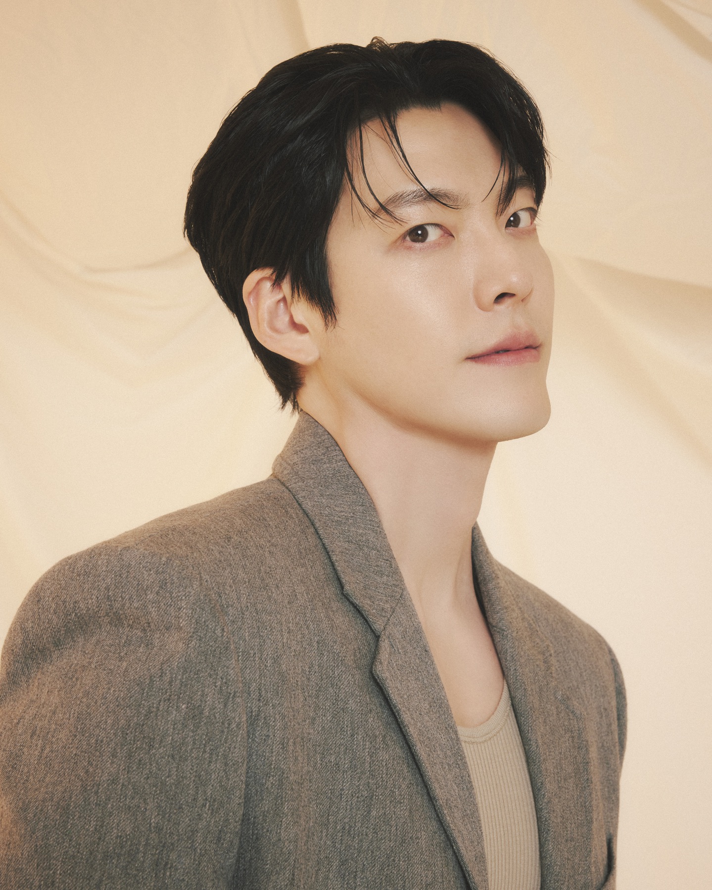 Baru Resmi Menikah, Berikut Semua Fakta Tentang Kim Woo-Bin