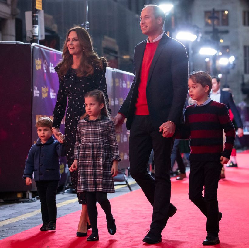 Perdana! Pangeran William dan Kate Middleton Berjalan di Red Carpet Bersama Ketiga Anaknya