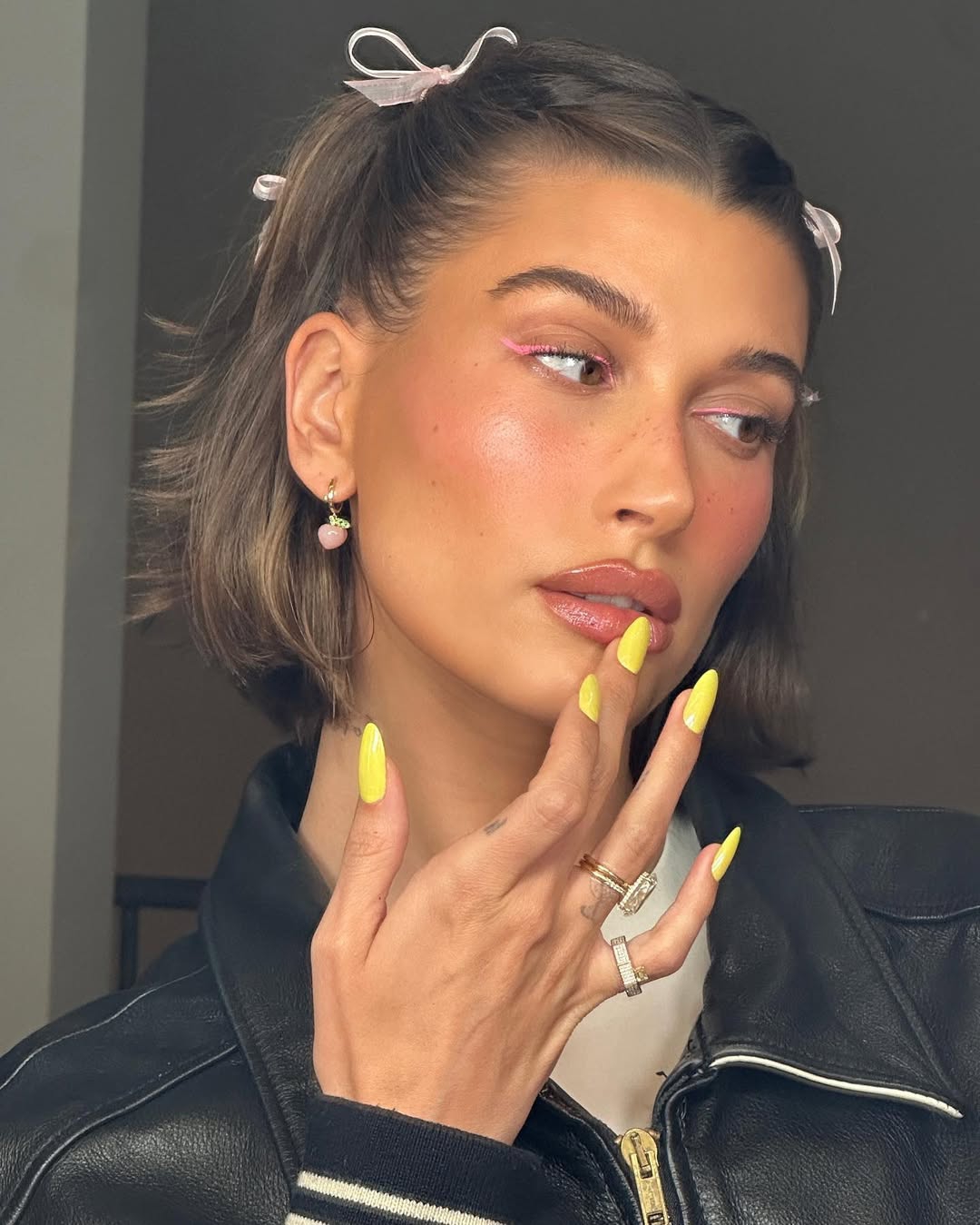 Kuku Kuning Lemon ala Hailey Bieber