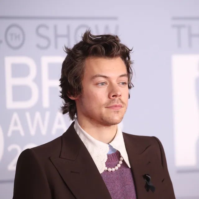 Harry Styles Mengaku Pernah Merasa "Sangat Malu" akan Kehidupan Seksualnya