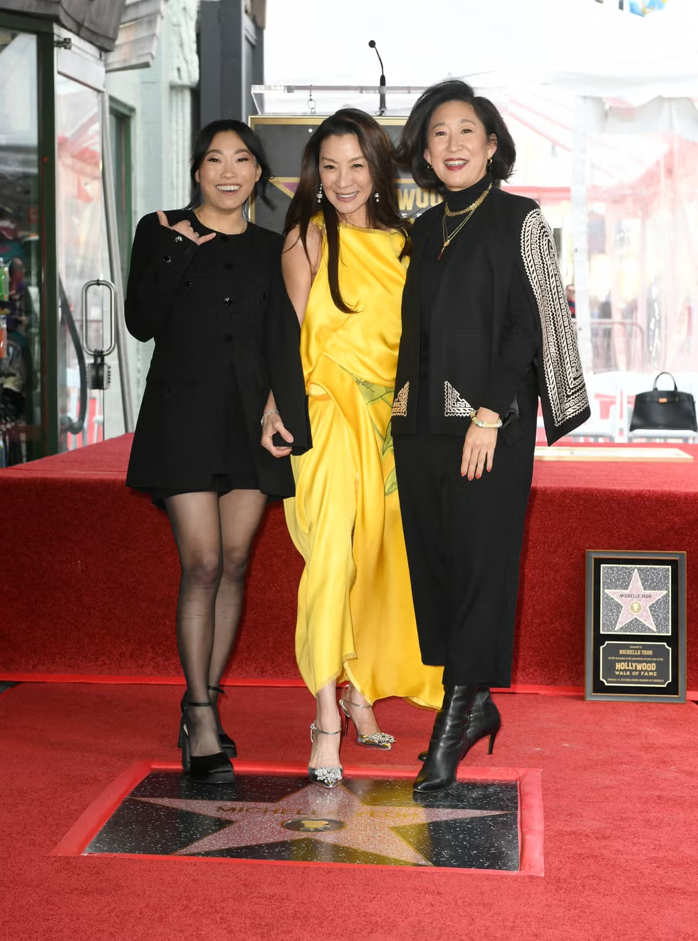 Michelle Yeoh Menerima Bintang Hollywood