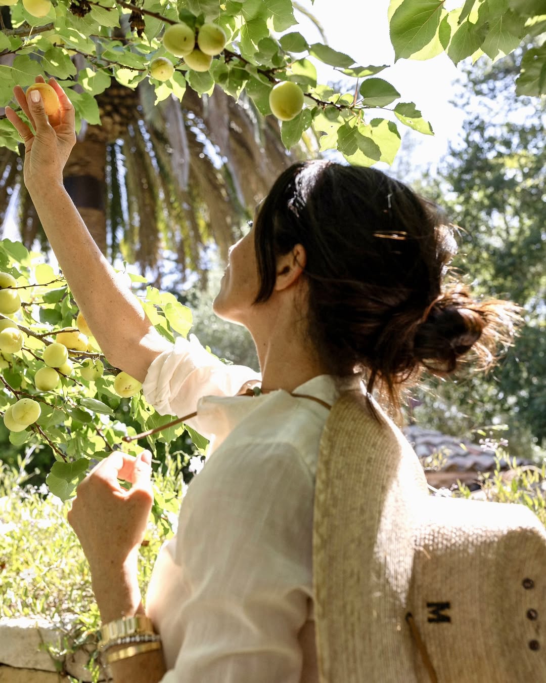 Duchess Meghan Berikan Inspirasi Bergaya untuk Sesi Liburan ke Pantai yang Sempurna