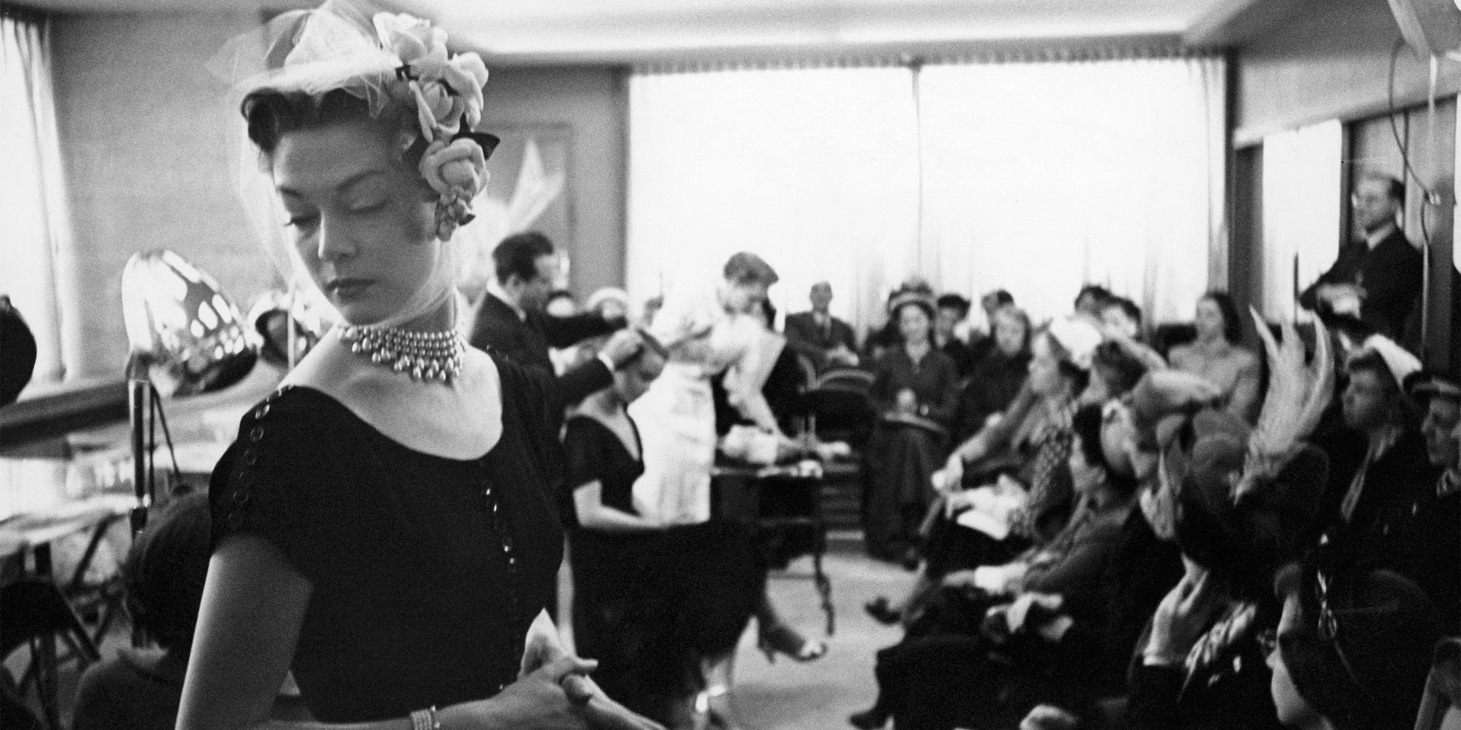 Menyimak Evolusi Fashion Week dalam Berbagai Foto