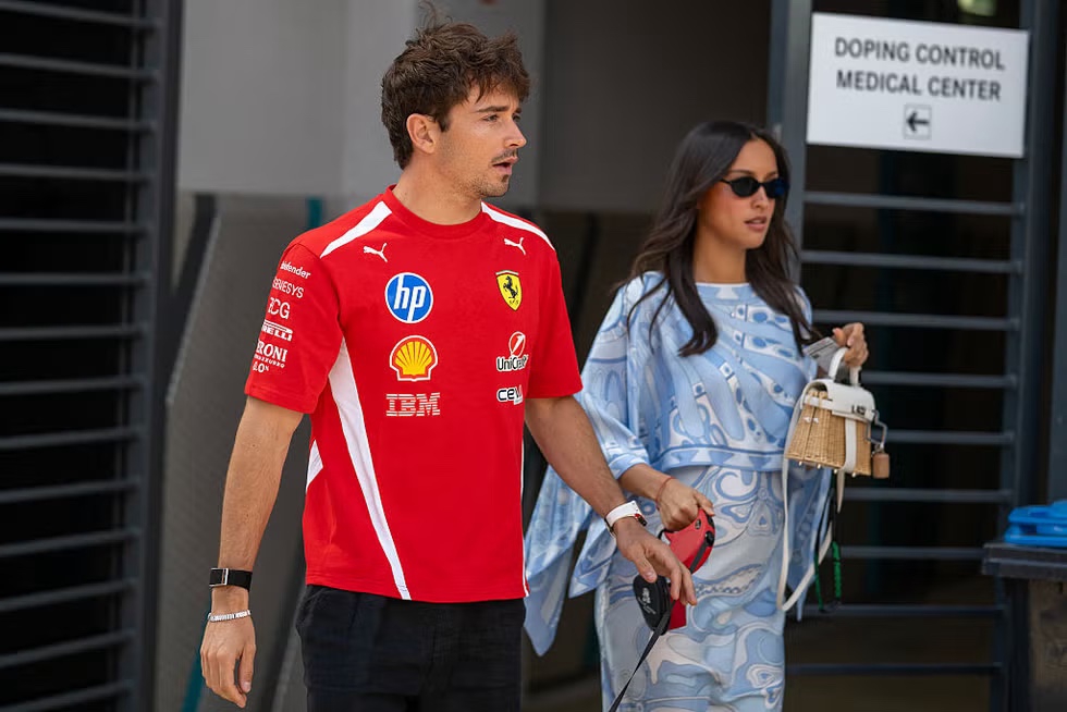 01_F1 WAG