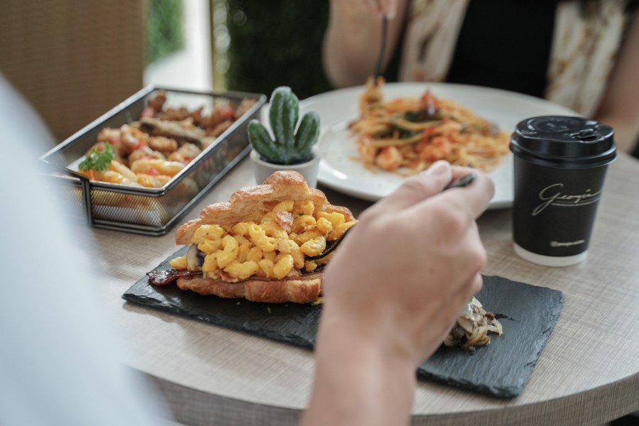 Georgia Cafe: Kafe Inspirasi dari Pastry Market Khas Negara-Negara Eropa