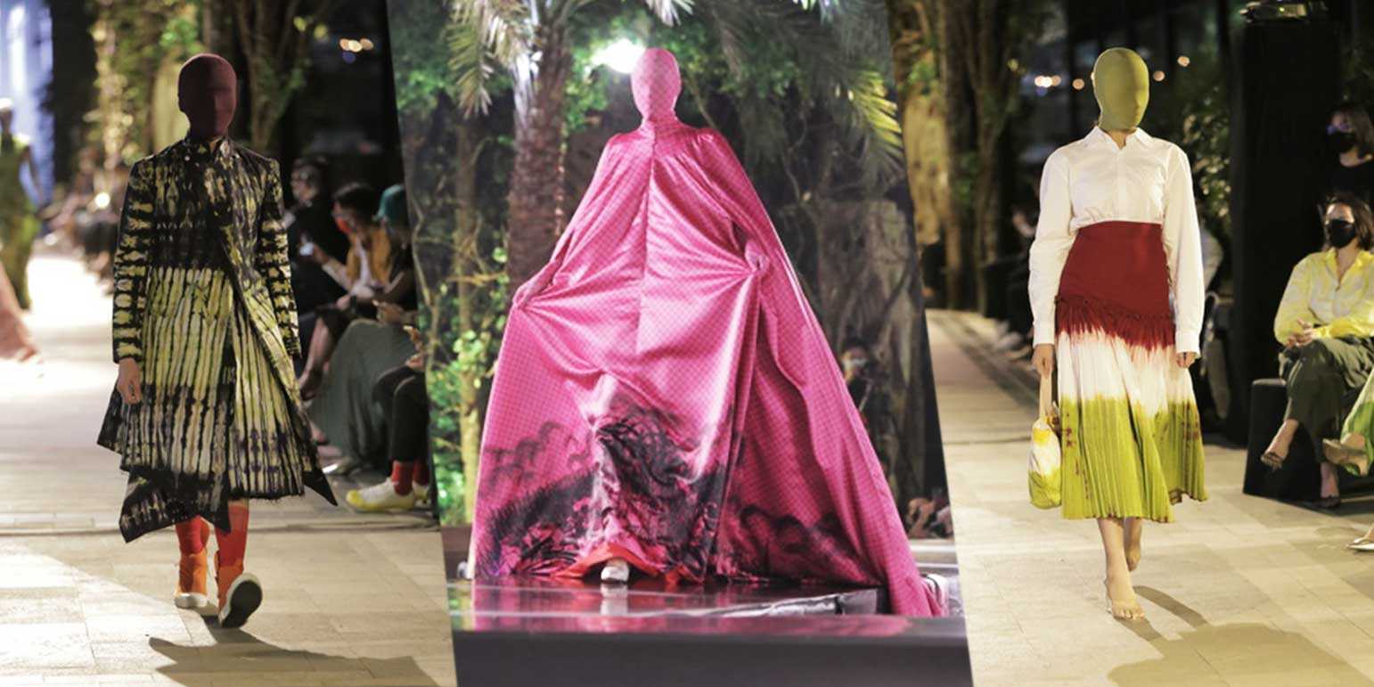 Lakon Indonesia Gelar Fashion Show Tatap Muka Pertama di Masa Pandemi&nbsp;