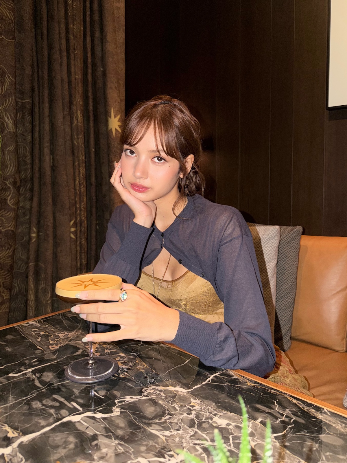Poni Korea Wajah Bulat
