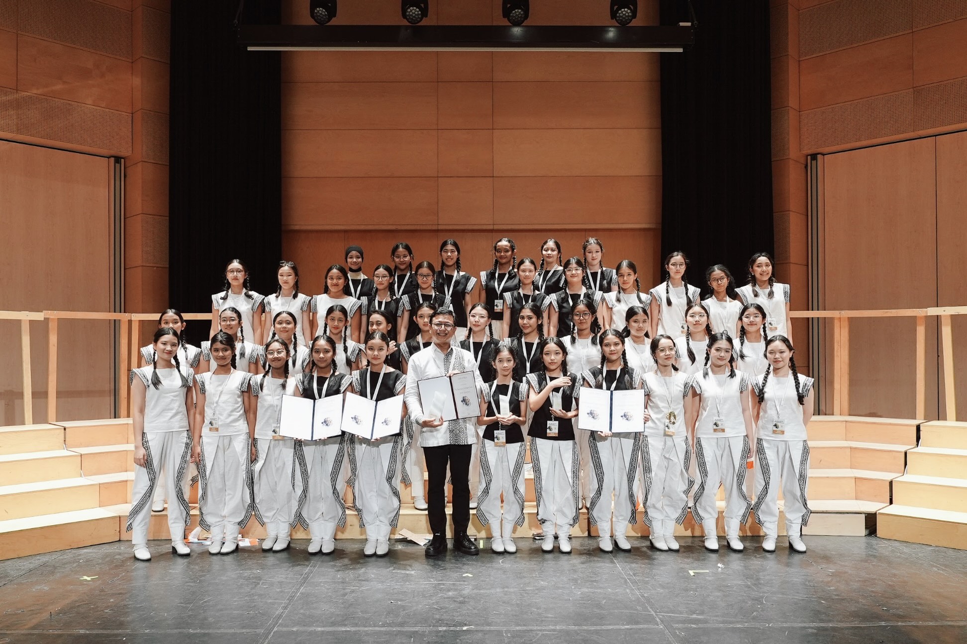The Resonanz Children's Choir Meraih Grand Prize di Kompetisi Paduan Suara Bergengsi Eropa