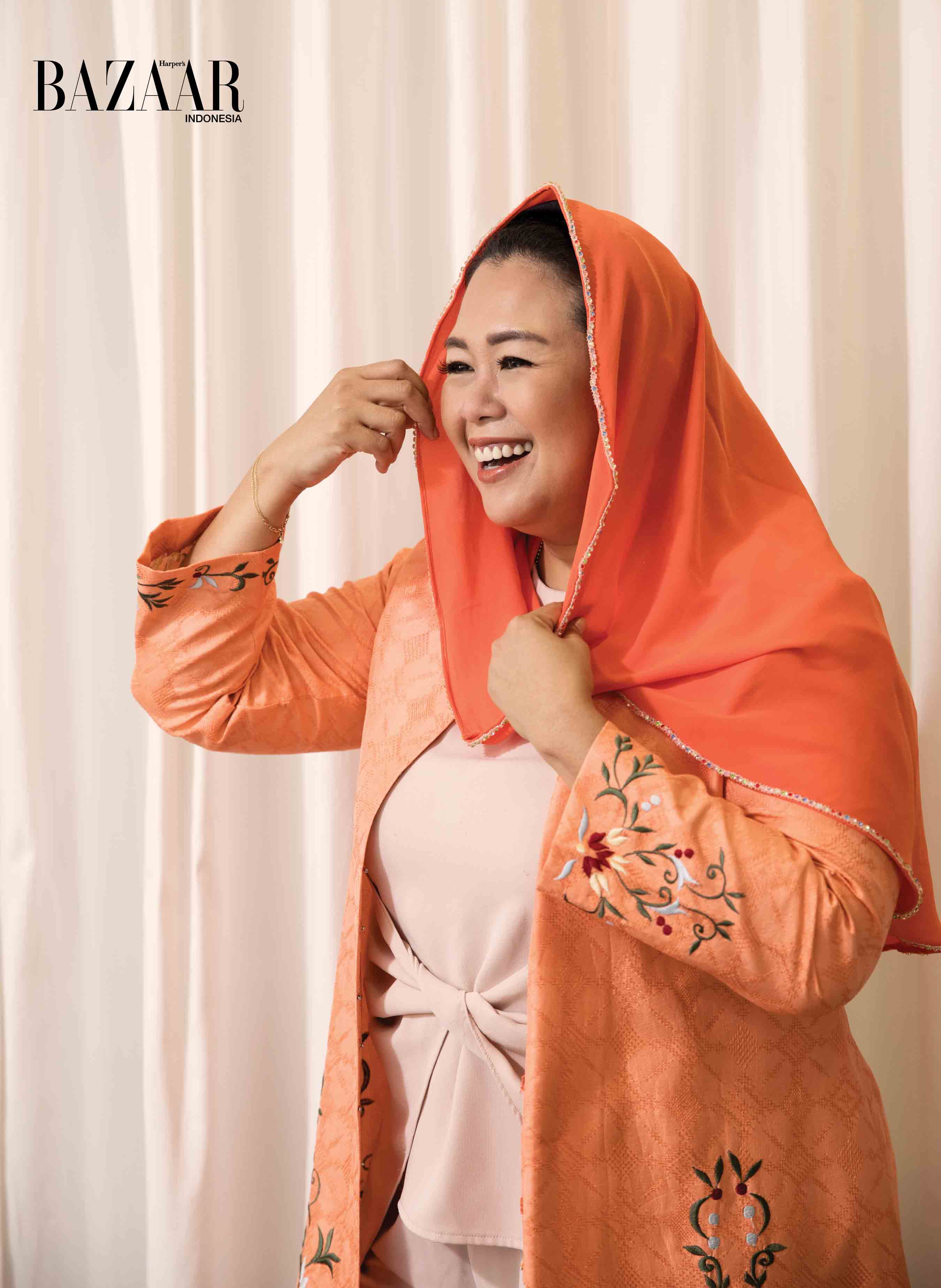 Yenny Wahid difoto oleh Insan Obi untuk Harper's Bazaar Indonesia