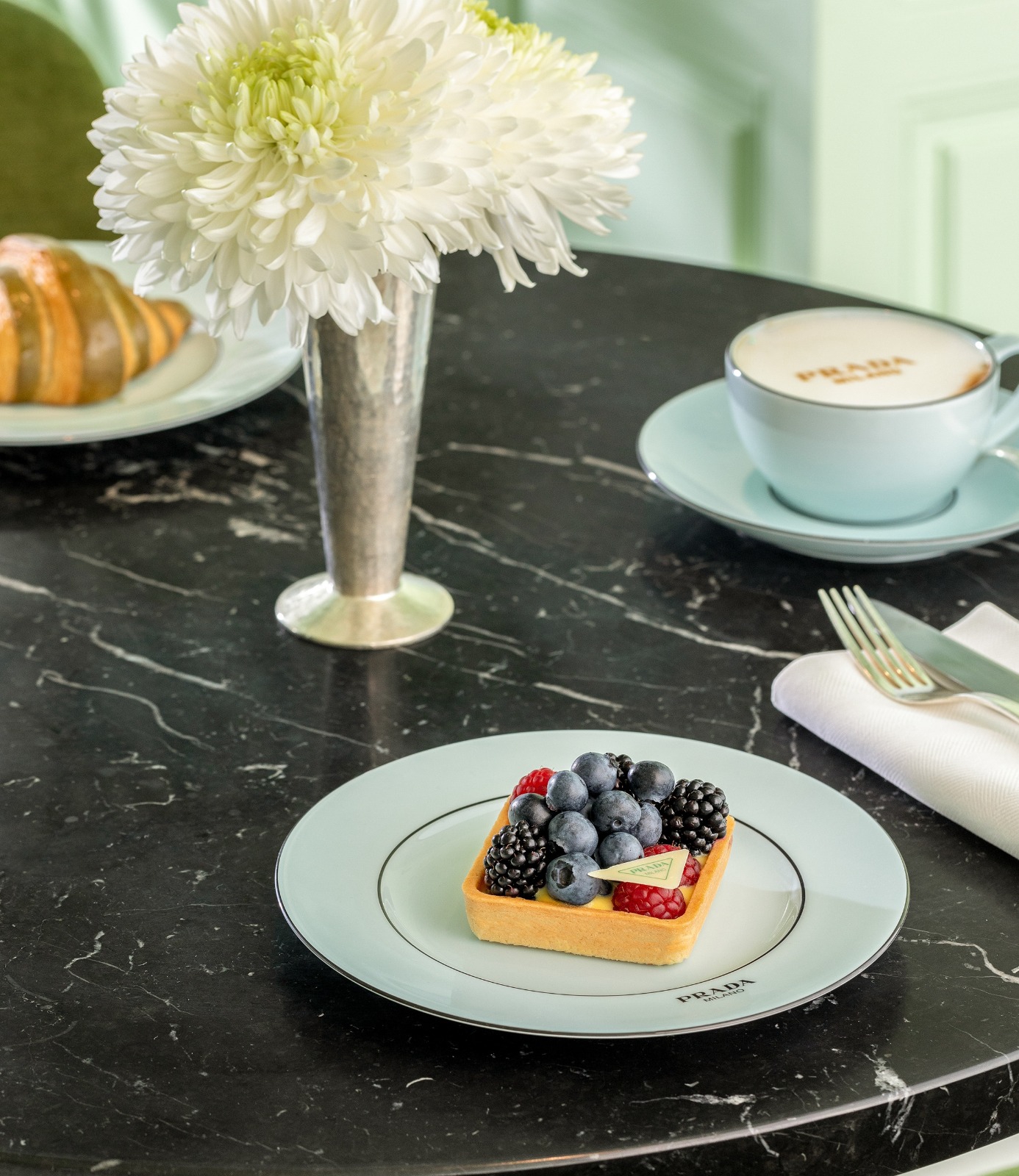 Prada Cafe