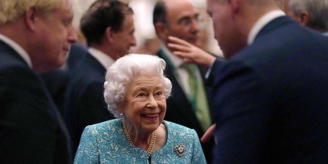 Ratu Elizabeth Batalkan Perjalanan ke Irlandia Utara Atas Rekomendasi Dokter