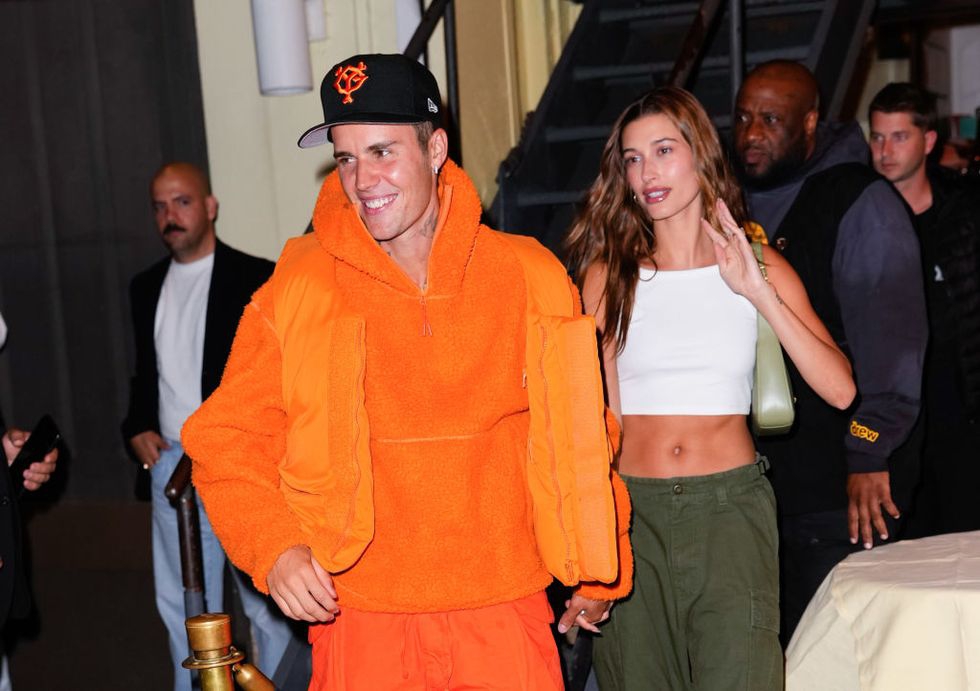 Hailey dan Justin Bieber Terlihat untuk Pertama Kali Sejak Masalah