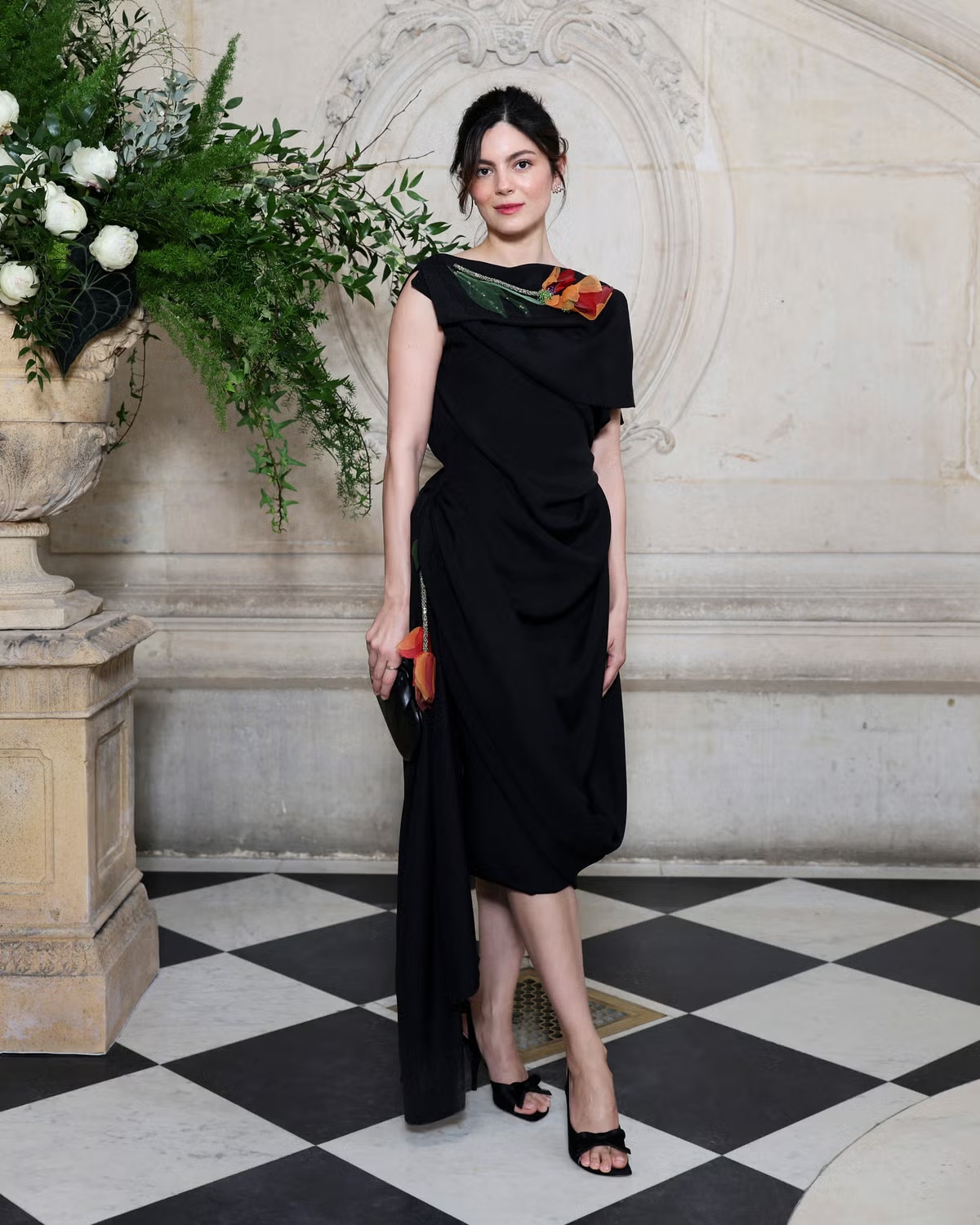 Monica Barbaro di Paris Couture Fashion Week