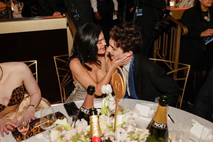 Timeline Lengkap Hubungan Kylie Jenner dan Timoth&eacute;e Chalamet