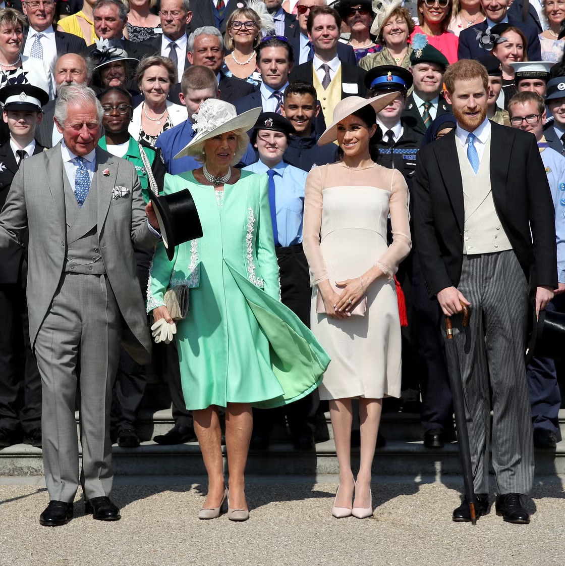 Raja Charles Akhirnya Reuni dengan Harry, Meghan, dan Anak-Anak Mereka di Highgrove