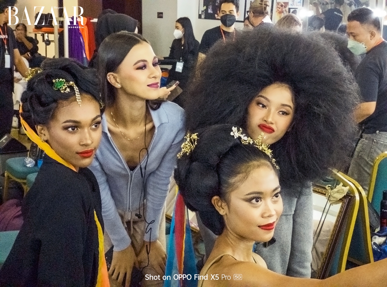 Melihat Riasan Para Model di OPPO Bazaar Fashion Festival yang Menggunakan Kosmetik Y.O.U Beauty