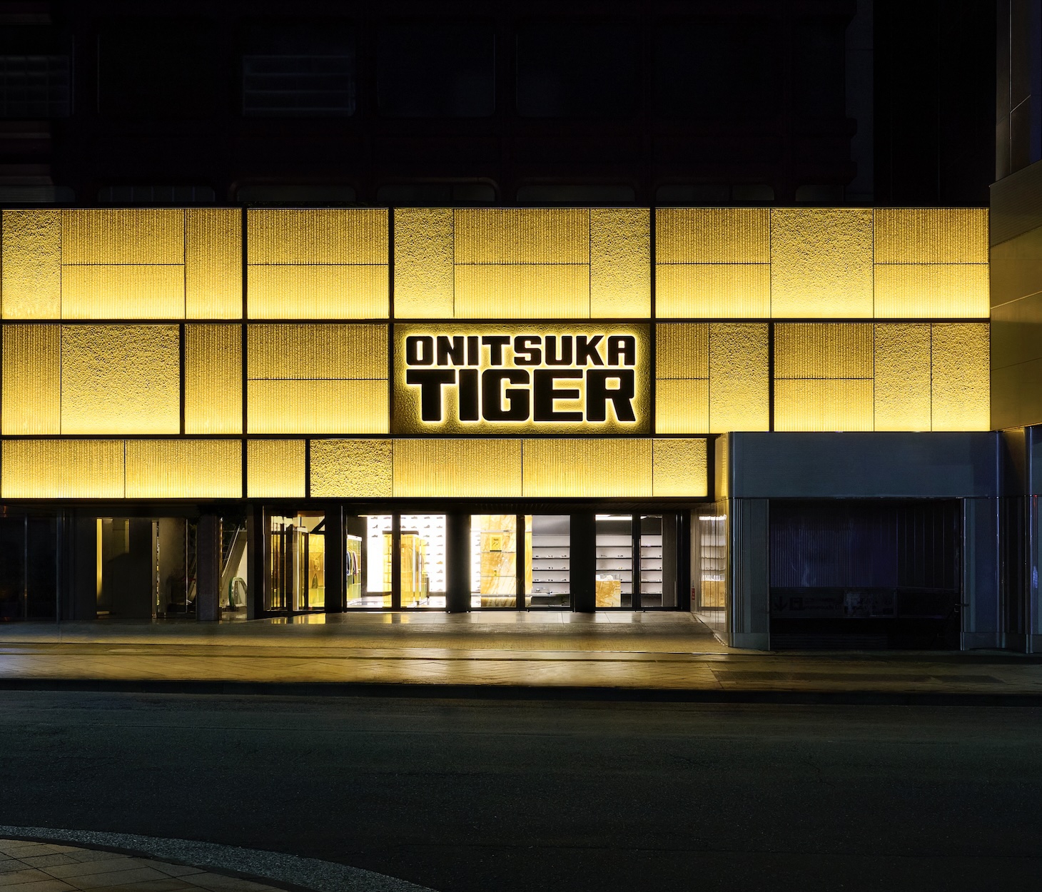 Onitsuka Tiger Hadirkan Flagship Store Terbesar di Dunia yang Berlokasi di Tokyo