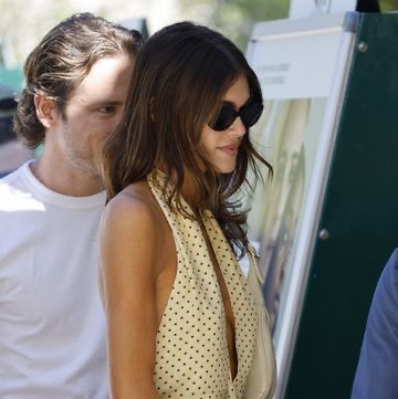 Tren Polkadot Sudah Berakhir? Tidak Buat Kaia Gerber