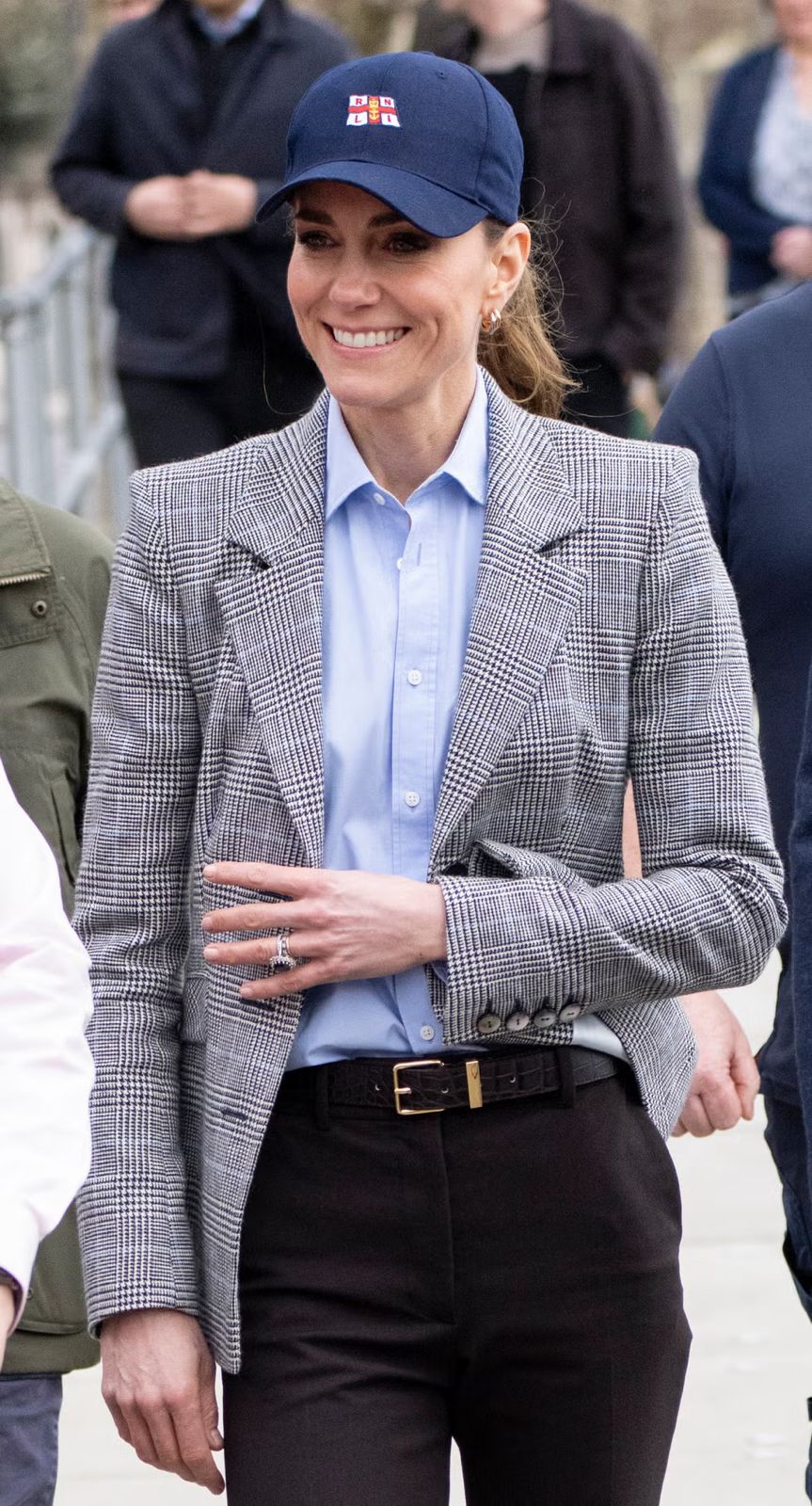 Putri Kate dalam kunjungannya ke RNLI Tower Lifeboat Station