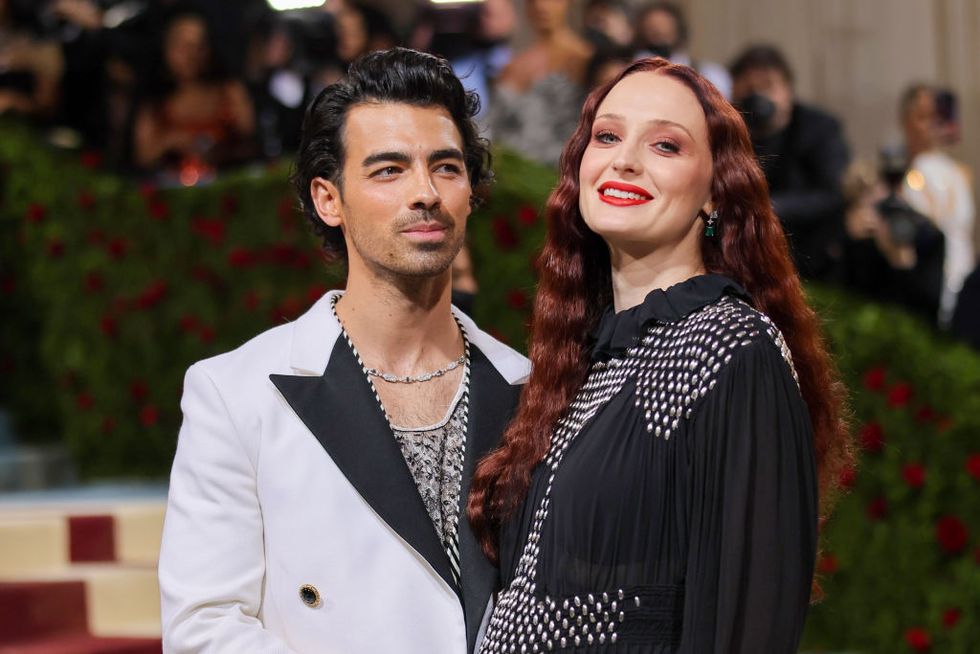 Joe Jonas Dan Sophie Turner Menyambut Anak Kedua Mereka