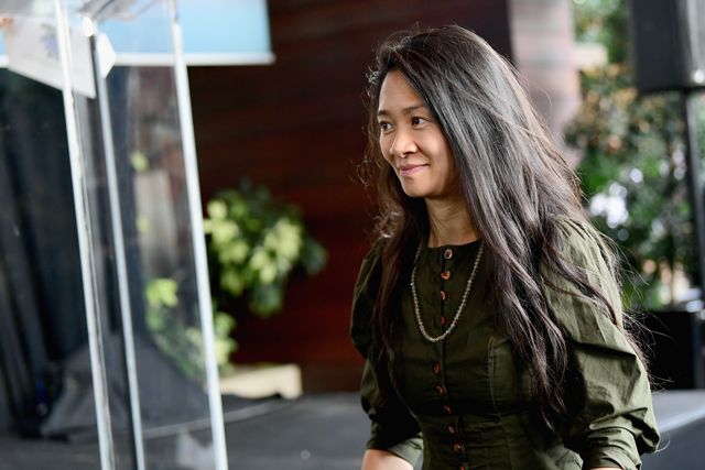 Chloe Zhao Cetak Sejarah Baru, Menjadi Wanita Kulit Berwarna Pertama yang Menang Sutradara Terbaik di Golden Globe
