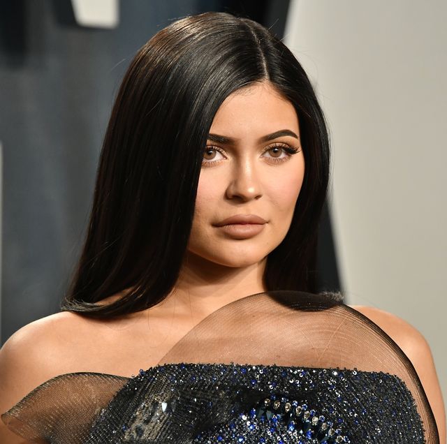 Kylie Jenner Menangis Sepanjang Hari Selama Tiga Minggu Setelah Kelahiran Anak Terakhirnya