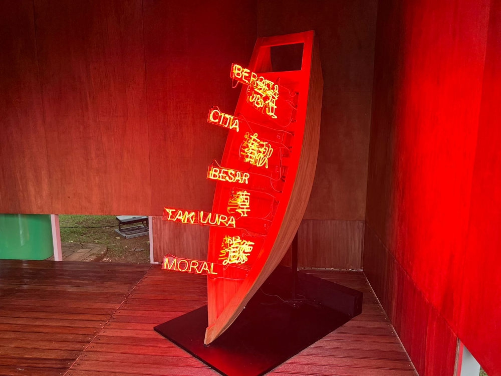 Instalasi Berjudul The Light of Journey Persembahan Bibit.id di Art Jakarta Gardens 2023