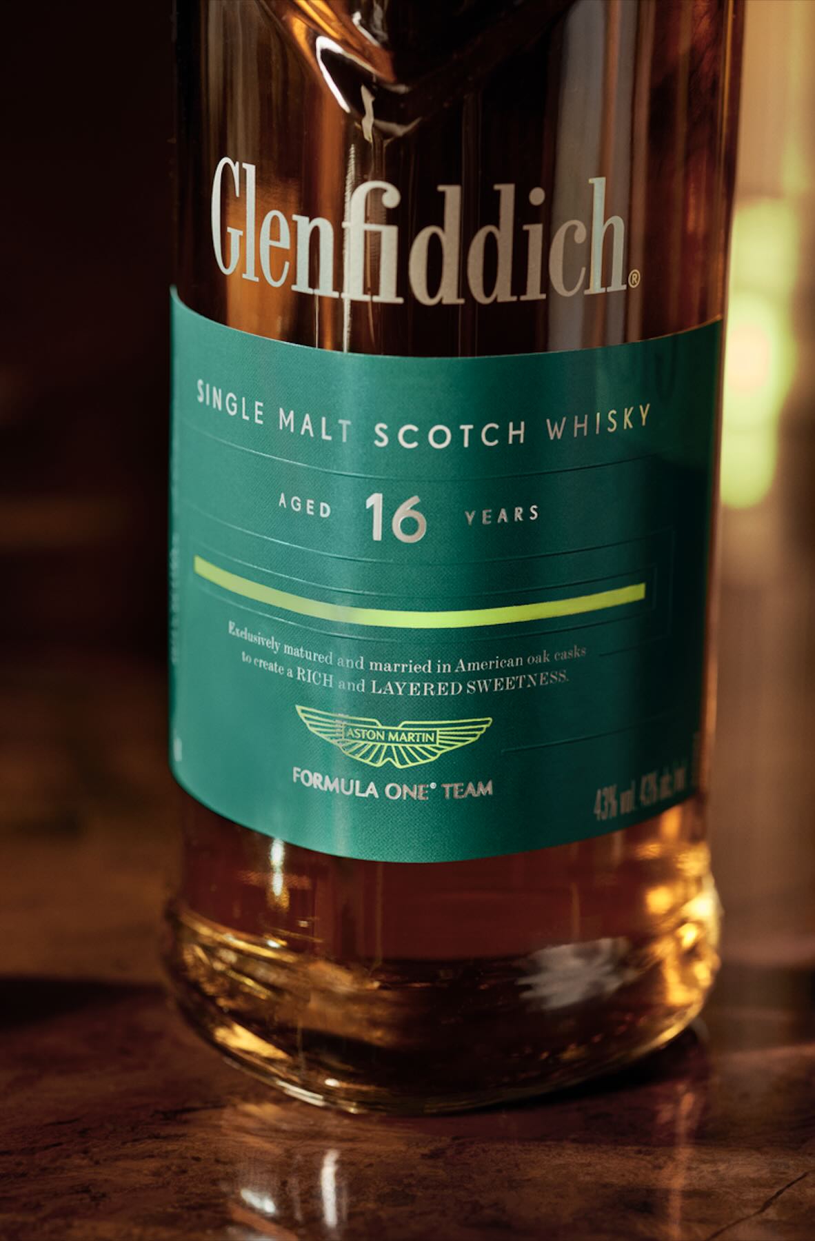 Glenfiddich 16-Year-Old limited edition with aston martin formula one