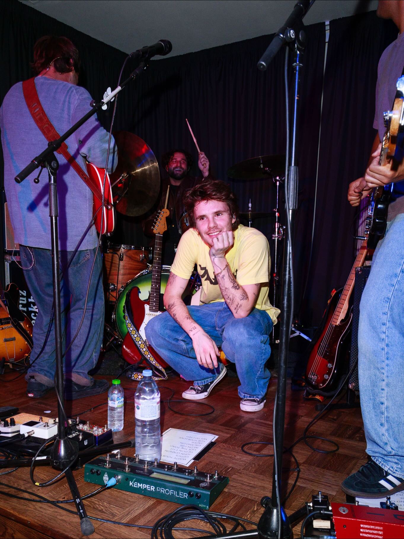 Victoria Beckham Menghidupkan Kembali Posh Spice untuk Satu Hari Saja