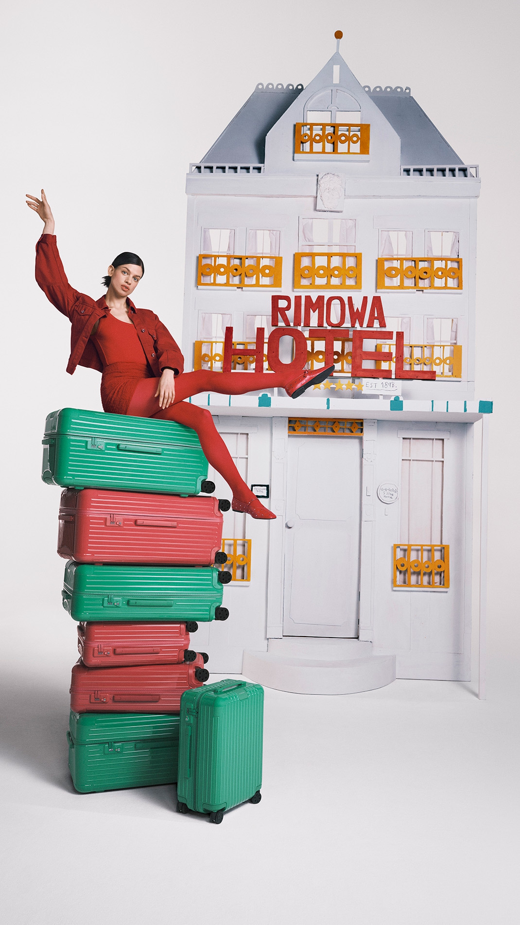 Rimowa Release Dua Warna Musiman Terbaru: Granada & Verde