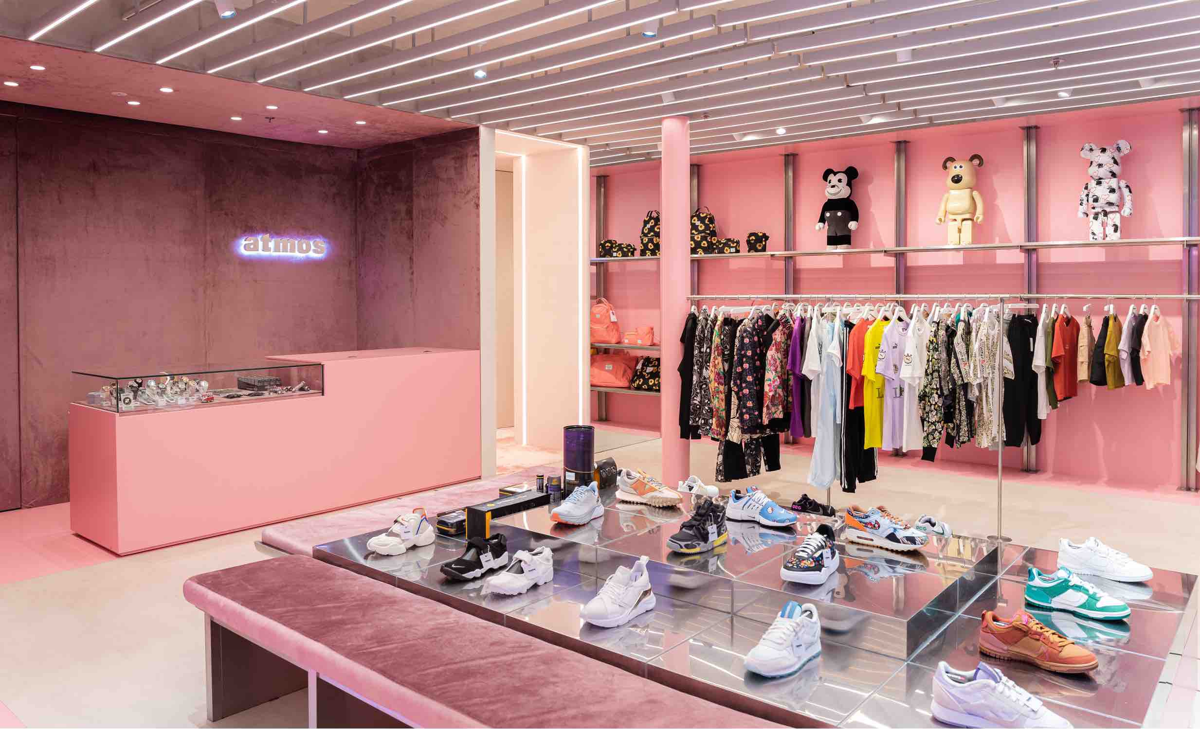 Atmos Pink Resmi Hadir di Jakarta Dengan Kurasi Busana dan Sneakers Khusus Untuk Perempuan