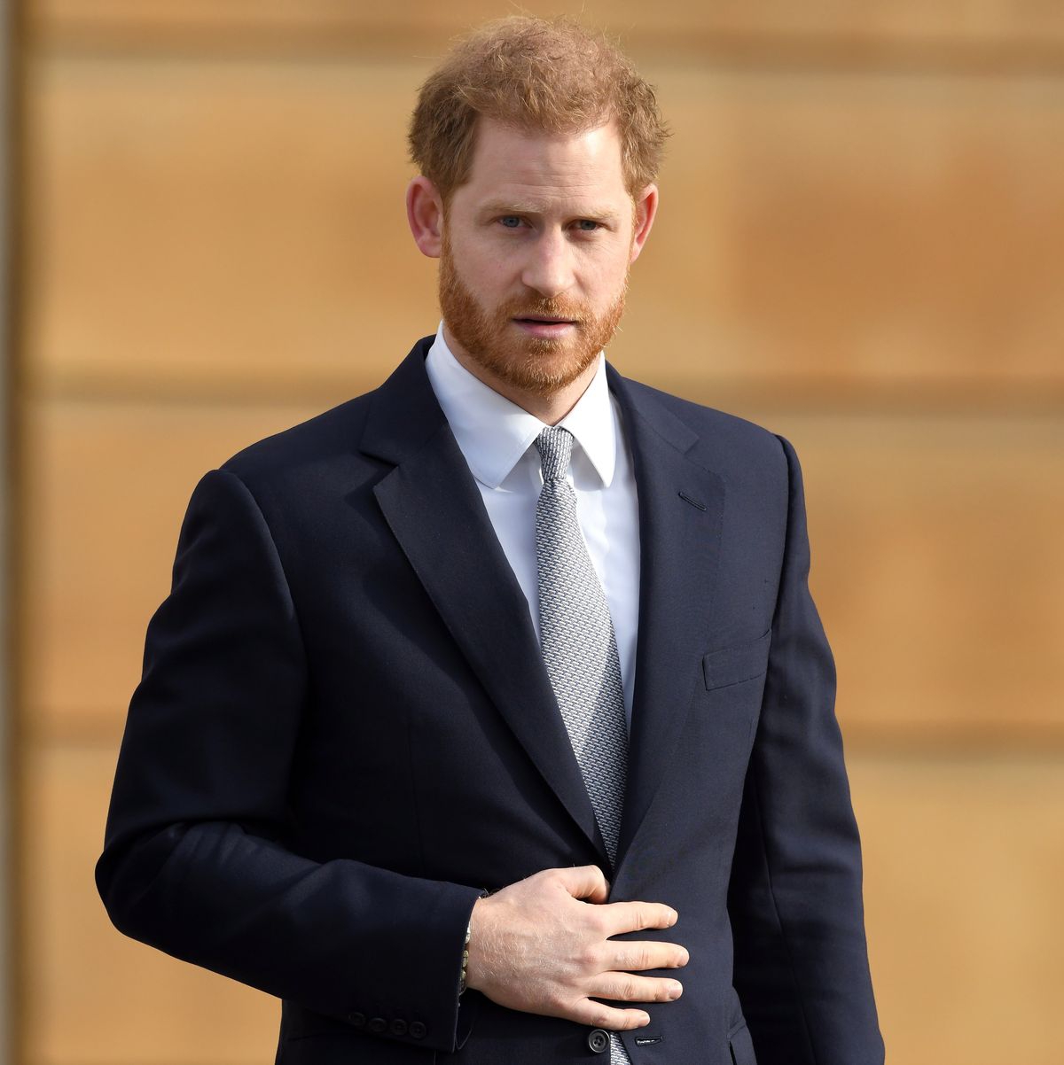 Ini Penjelasan Pangeran Harry Mengapa Ia Begitu Terbuka Tentang Keluarga Kerajaan